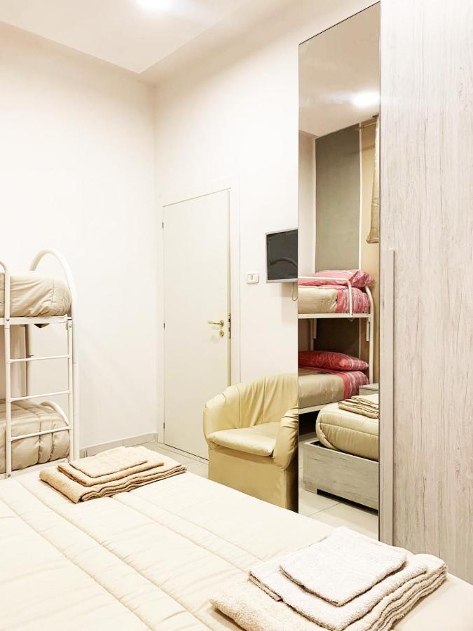 Home Regina Giovanna 나폴리 외부 사진